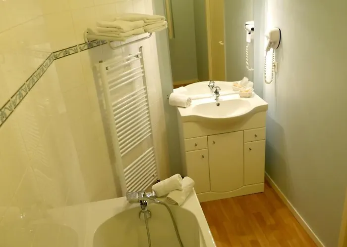 Restaurant Le Caldero فندق Montpon-Menesterol